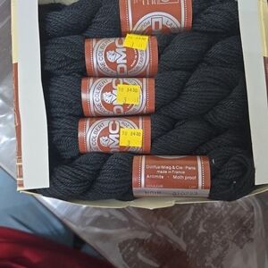 Black Wool Yarn Skeins - Classic Noir
